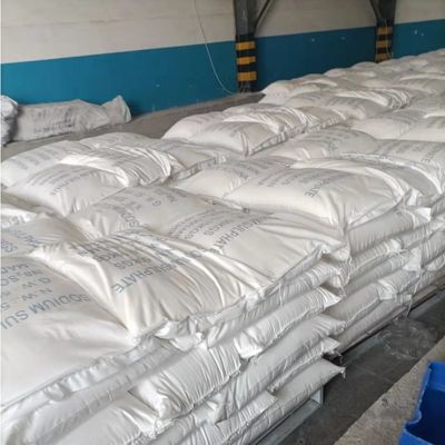سولفات سدیم پودر Na2SO4 سولفات سدیم بدون آب برای کاغذ مواد شوینده شیشه رنگ های نساجی و غیره محلول در آب